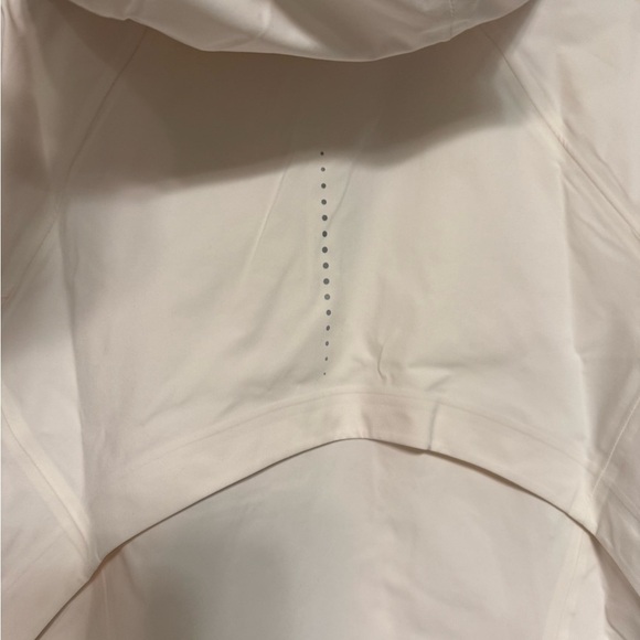 New - Lululemon Mist Over jacket - Picture 5 of 7
